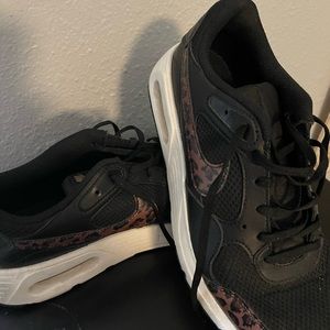 Nike air max tennis shoes